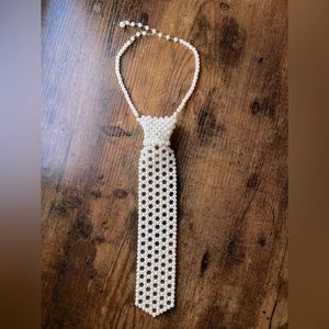 Vintage 80s Pearl necklace / tie necklace